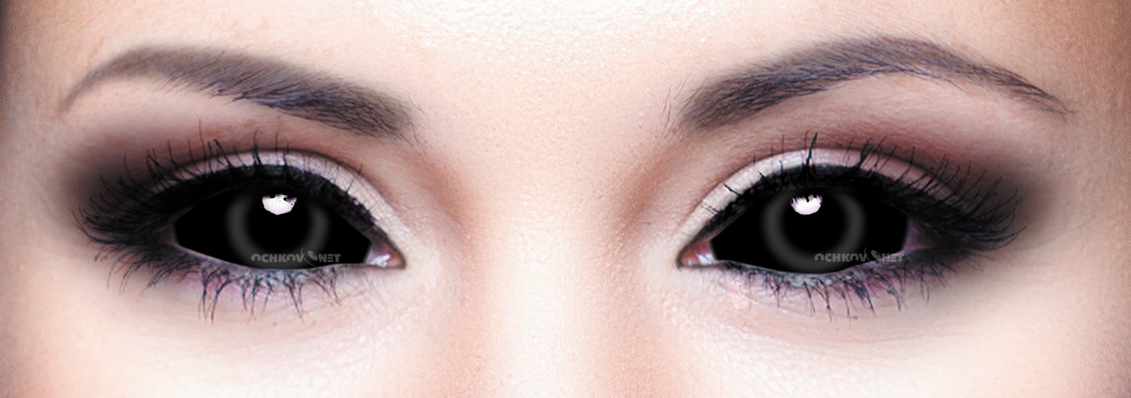 

Контактные линзы Black Sclera Black (Черный) 2 блистера в упаковке